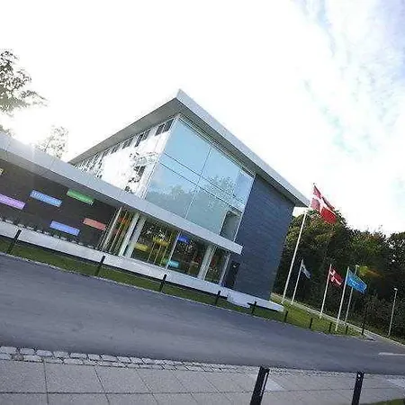& Konference 4* 뉘보르